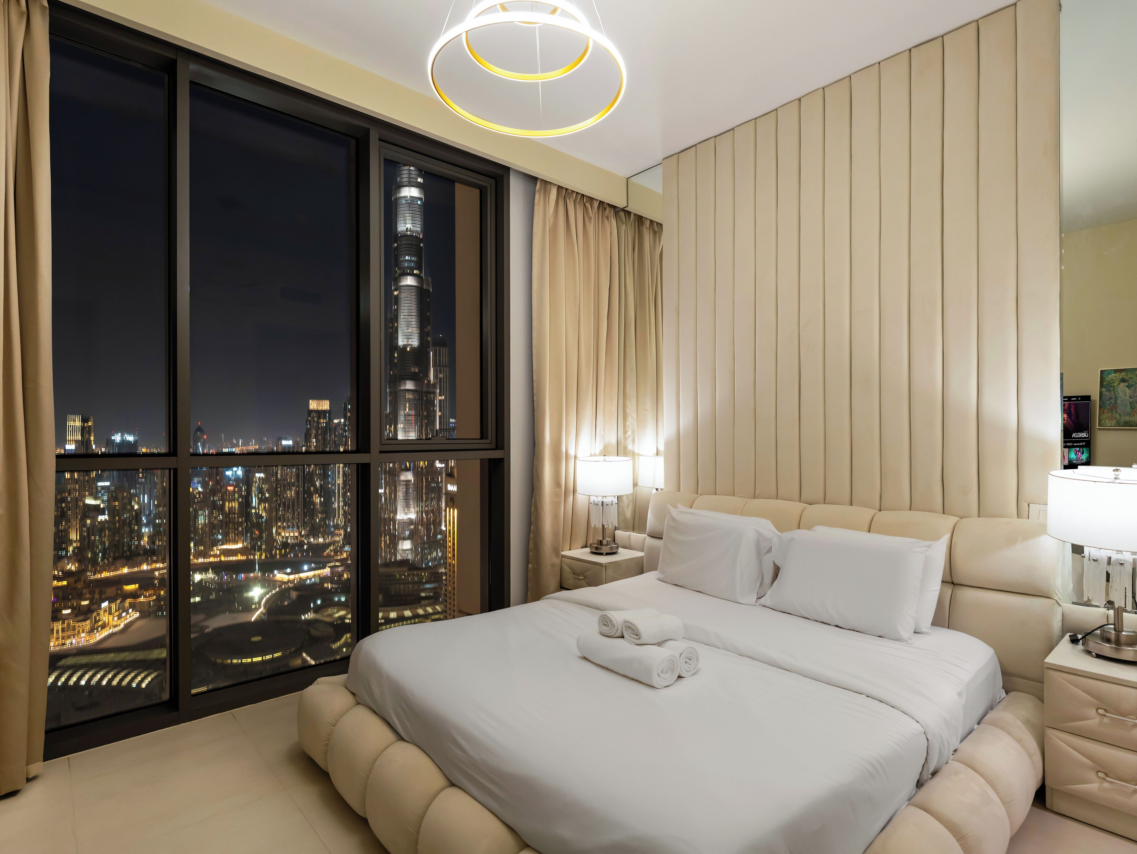 Panoramic Apartment, 4 Bedrooms, City View | Egyptian cotton sheets, premium bedding, in-room safe