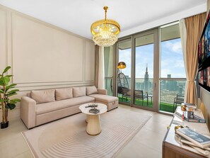 Panorama-lejlighed - 4 soveværelser - byudsigt | Opholdsområde