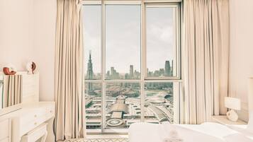 Signature Apartment, 4 Bedrooms, City View | Egyptian cotton sheets, premium bedding, in-room safe