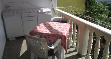 Seaside Serenity Studio Antica