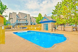 حمّام سباحة خارجي �موسمي