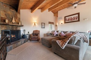 House, Mountain View | Living area