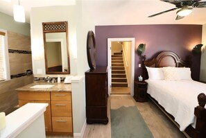 3 quartos, ferros/tábuas de passar roupa, Wi-Fi, roupa de cama