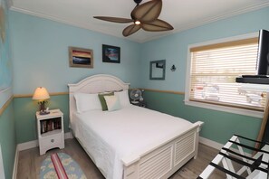 3 makuuhuonetta, silitysrauta/-lauta, Wi-Fi, vuodevaatteet