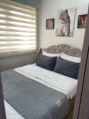 2 bedrooms, WiFi, bed sheets