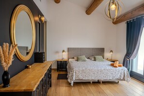 6 quartos