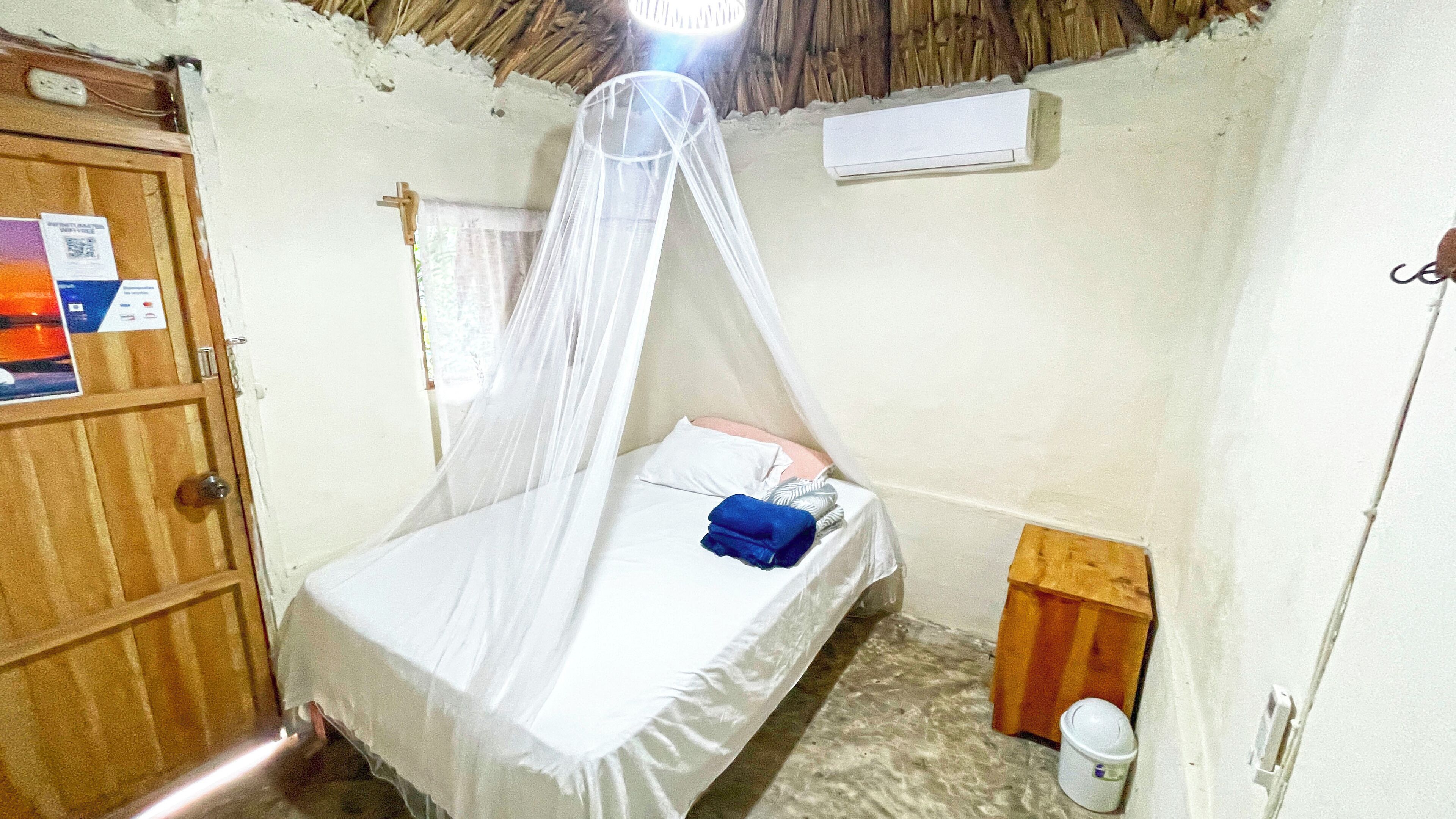 基础小屋, 露台 | 防过敏的被褥、免费 WiFi、床单