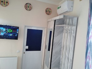 Standard Double or Twin Room, Courtyard View | Soundproofing, iron/ironing board, free WiFi - Guest House An & Tea House (Bukhara)