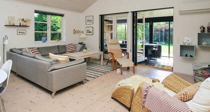 4 Star Holiday Home in