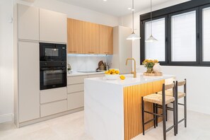 Fridge, microwave, oven, dishwasher