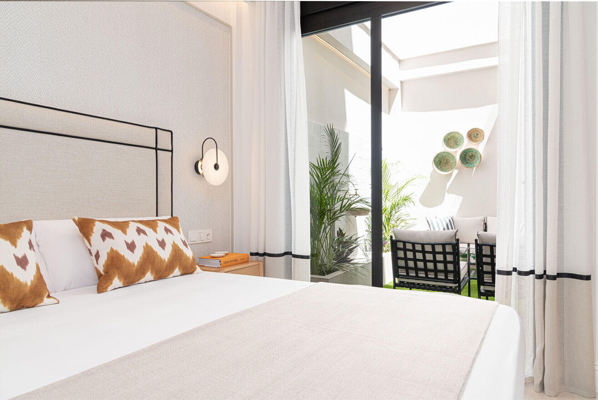 1 chambre, fer et planche à repasser, Wi-Fi gratuit, draps fournis