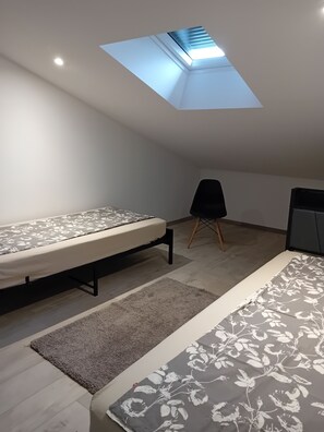 2 bedrooms, iron/ironing board, travel crib, free WiFi