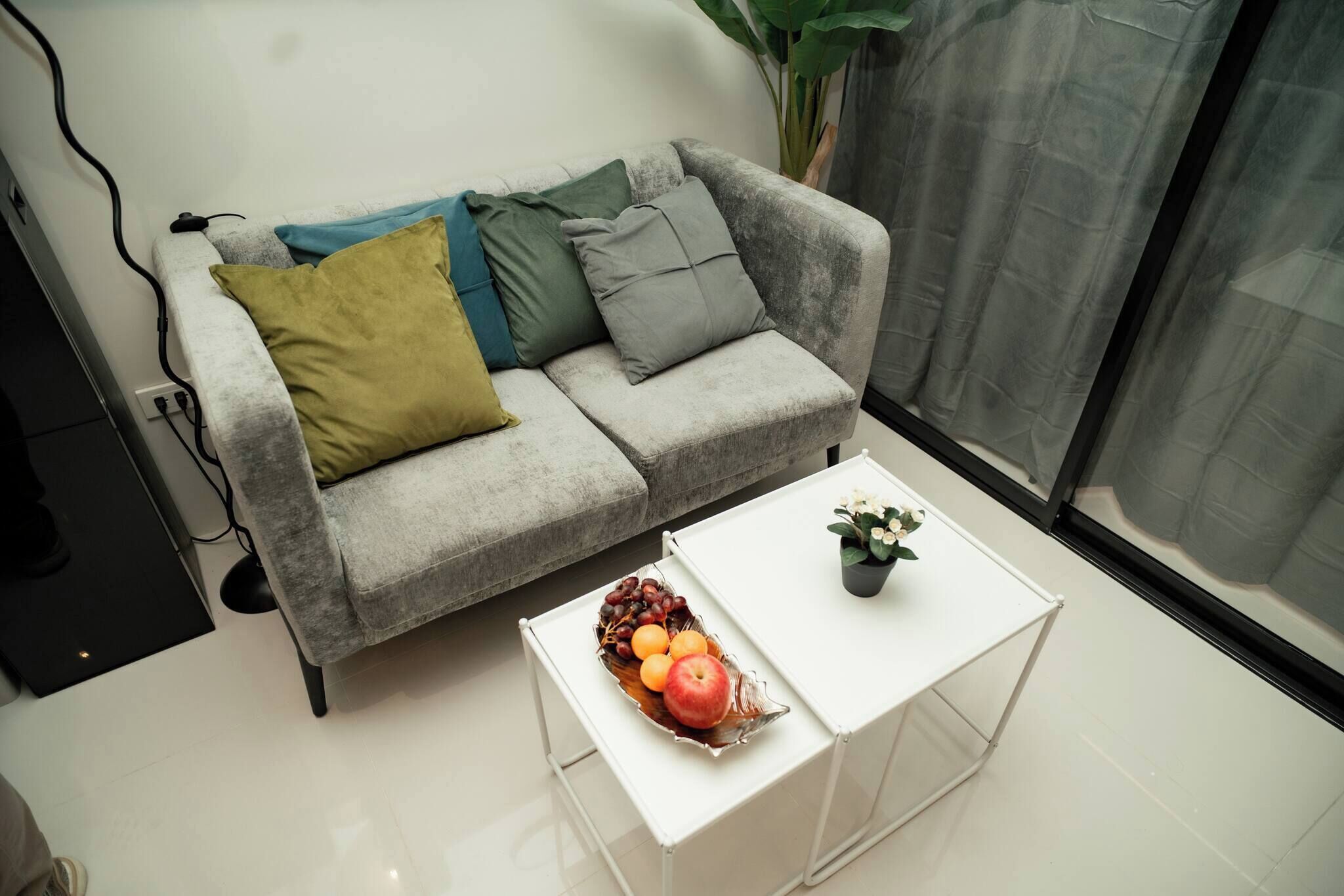 Condo, 2 Bedrooms, Accessible, Smoking | Living room