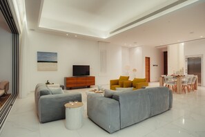 Living room - Blue Waves Protaras Beachfront Villa 3 (Paralimni)