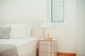 5 間臥室、搖籃/嬰兒床、床單