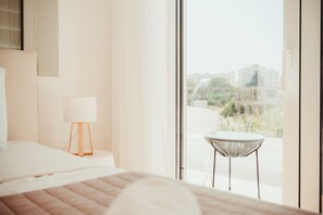 5 室のベッドルーム、ベビーベッド、ベッドシーツ