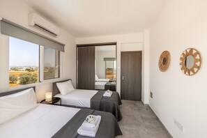 3 Schlafzimmer, Babybetten, Bettwäsche