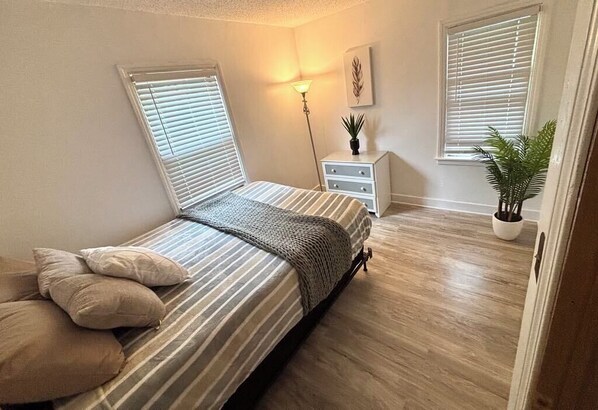 2 bedrooms, WiFi, bed sheets