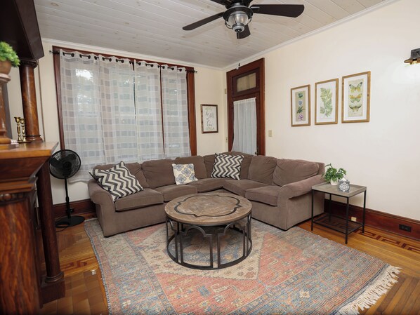 Smart TV, table football