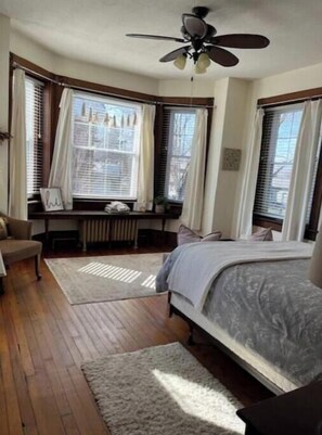 7 bedrooms, iron/ironing board, travel cot, free WiFi