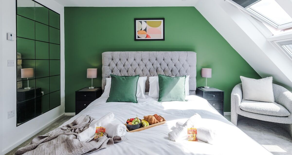 3 bedrooms, iron/ironing board, free WiFi, bed sheets