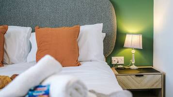 3 bedrooms, iron/ironing board, free WiFi, bed sheets