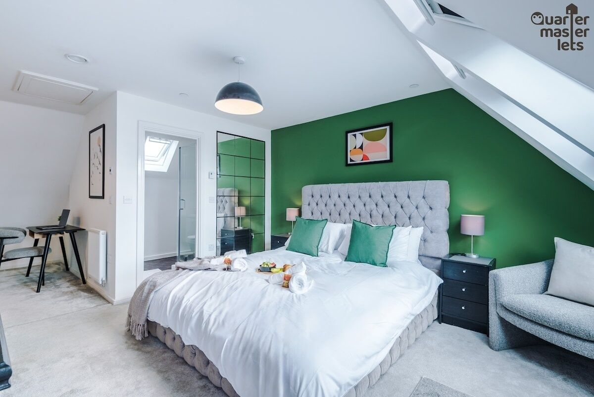 3 bedrooms, iron/ironing board, free WiFi, bed sheets