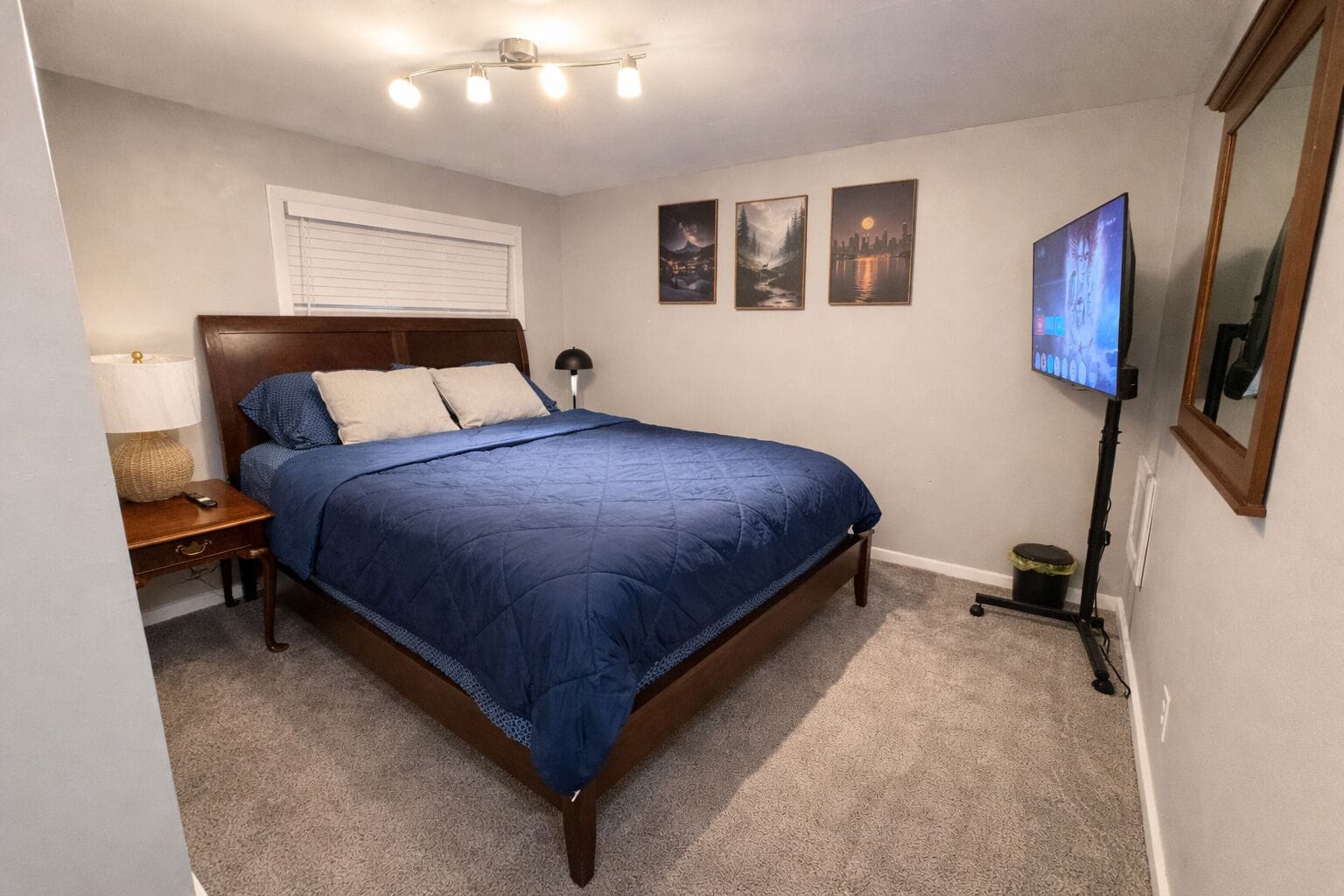 6 slaapkamers, een bureau, gratis wifi, beddengoed