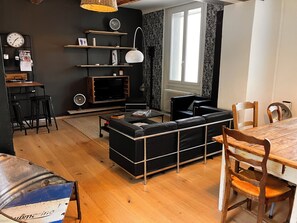 Interior - House with friends near St Rémy (Maillane)