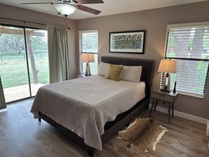 2 bedrooms, iron/ironing board, bed sheets