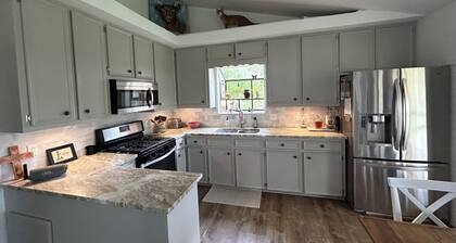 Cool cottage on 30 acres between Blanco and Luckenbach