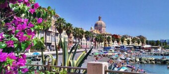 Apartment 'Due Passi Dal Mare - Pegli' with Balcony and Wi-Fi