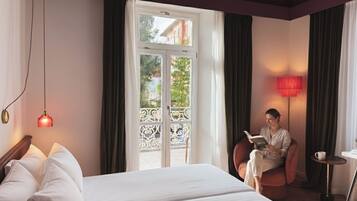 Superior Double Room, Mountain View, Corner | In-room safe, blackout drapes, travel crib, free WiFi