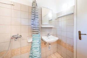 تجهيزات دش، مناشف