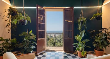 Ferienwohnung 'Masìa Can Bavi' mit Bergblick, Gemeinschaftsterrasse und Wi-Fi