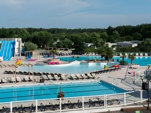 Lämmitetty uima-allas