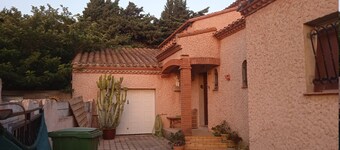Holiday Home 'Avec Piscine 12 Personnes' with Private Pool, Shared Terrace and Wi-Fi