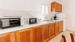 Unclassified image, 3 of 18, button - Alexandros House B in Agios Gordios Beach on Corfu (Corfu)