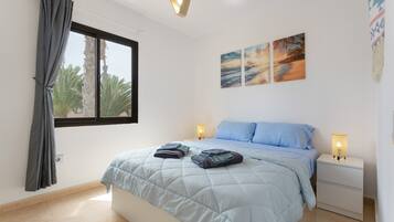 1 chambre, fer et planche Ă repasser, Wi-Fi gratuit, draps fournis