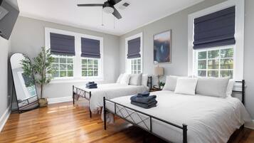 3 chambres, fer et planche à repasser, Wi-Fi, draps fournis