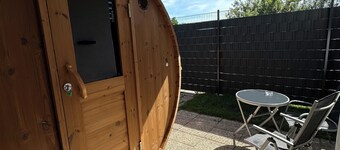 Quiet vacation apartment with whirlpool and barrel sauna