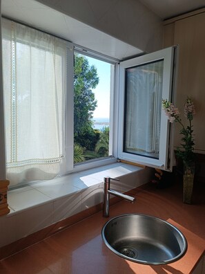 Interior - La Ria - by Wehomes - Mogro River (Miengo)