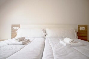 2 bedrooms, iron/ironing board, WiFi, bed sheets - APARTAMENTOS TERRAMAR BOIRO With sea views in the Ría de Arousa (Galicia) (Boiro)