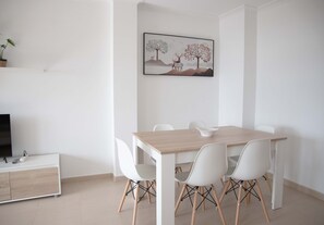 Dining - APARTAMENTOS TERRAMAR BOIRO With sea views in the Ría de Arousa (Galicia) (Boiro)