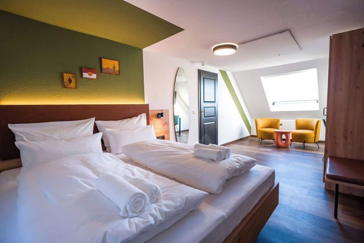 Deluxe Suite | In-room safe, individually decorated, individually furnished