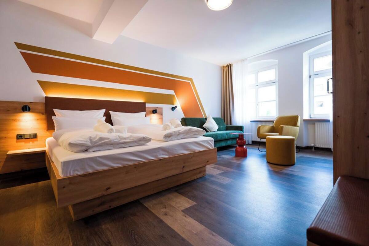 Superior Double or Twin Room | Minibar, in-room safe, individually decorated, individually furnished