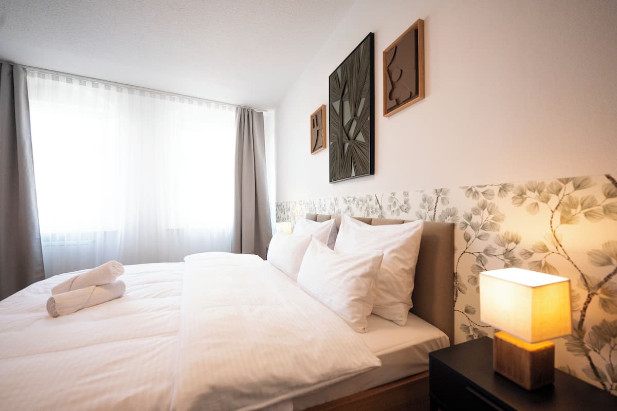 In-room safe, individually decorated, individually furnished, desk