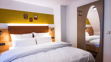 In-room safe, individually decorated, individually furnished, desk