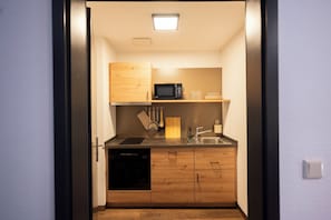 In-room safe, individually decorated, individually furnished, desk