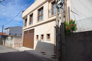 Exterior detail - APARTAMENTOS TERRAMAR BOIRO With sea views in the Ría de Arousa (Galicia) (Boiro)